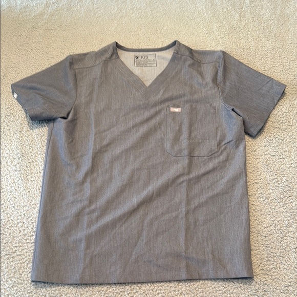 Figs Heather Gray V-Neck Scrub Top Leon three pocket scrub top Size  M - Picture 1 of 5